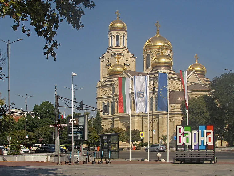Bulgarien Varna Kathedrale außen