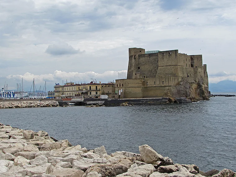 Neapel Castel dell'Ovo außen