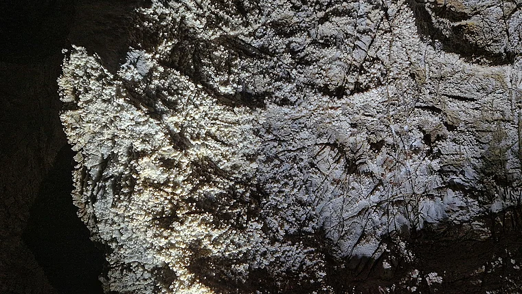 Weilburg Kubacher Kristallhöhle Nahaufnahme Kalzit