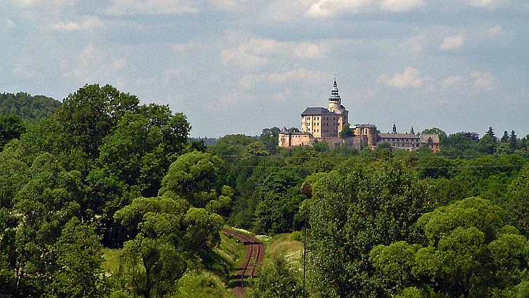 Friedland Frydlant Schloss von fern
