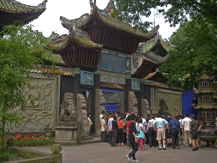 Fengdu Tempel Eingangstor