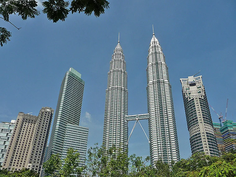 Kuala Lumpur Petronas Towers von unten