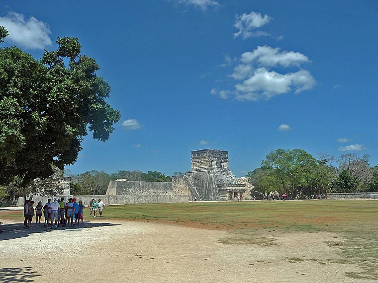 Mexiko Chichen Itza Stadion außen