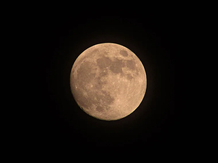 Vollmond groß
