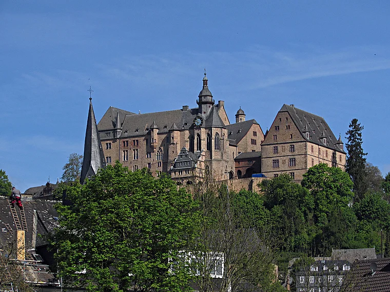 Marburg Schloss total