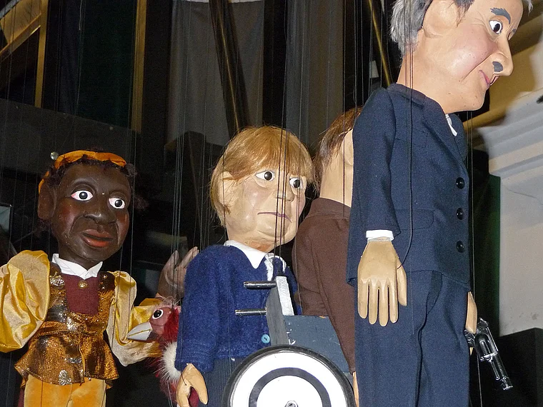 Augsburg Puppenkiste Angela Merkel