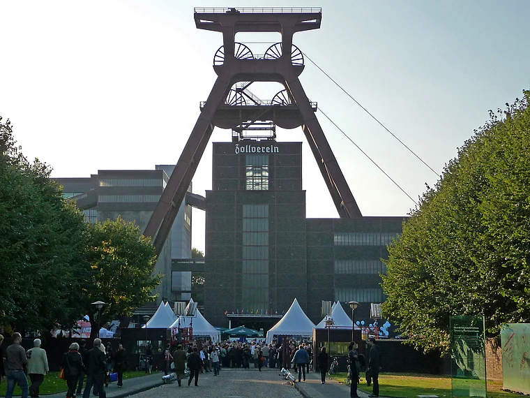 Essen Zollverein Zechenfest mit Förderturm