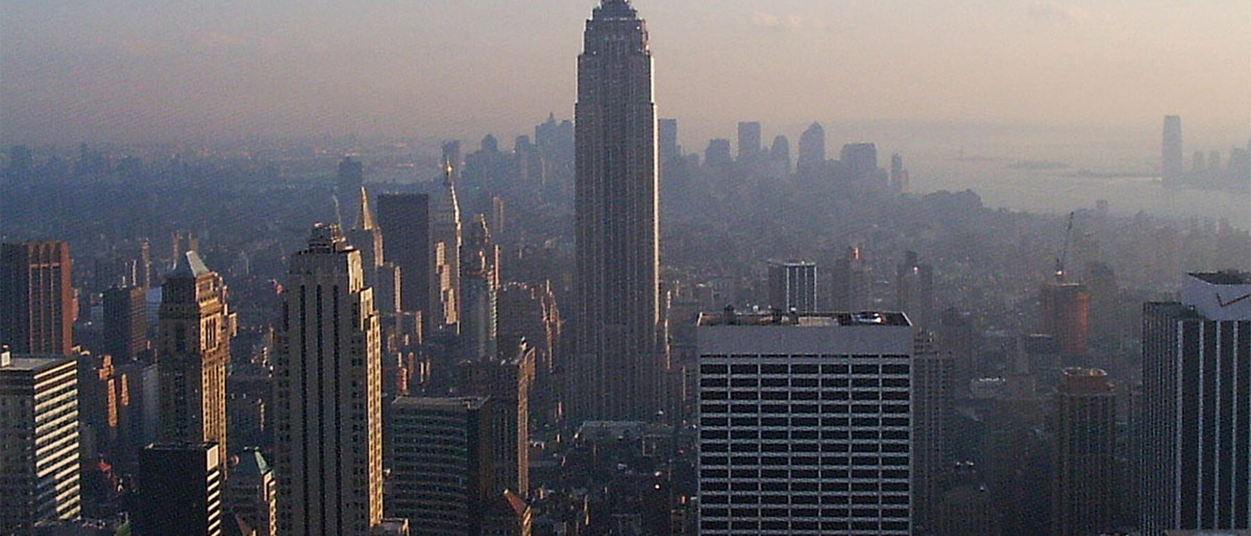 New York Rockefeller Center Blick auf Manhattan Abendlicht