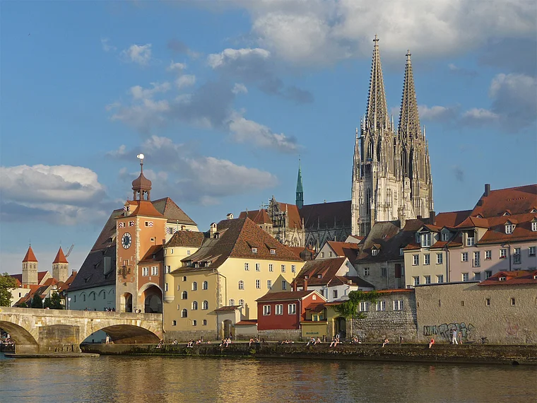 Regensburg Oberer Wöhrd Blick auf Dom