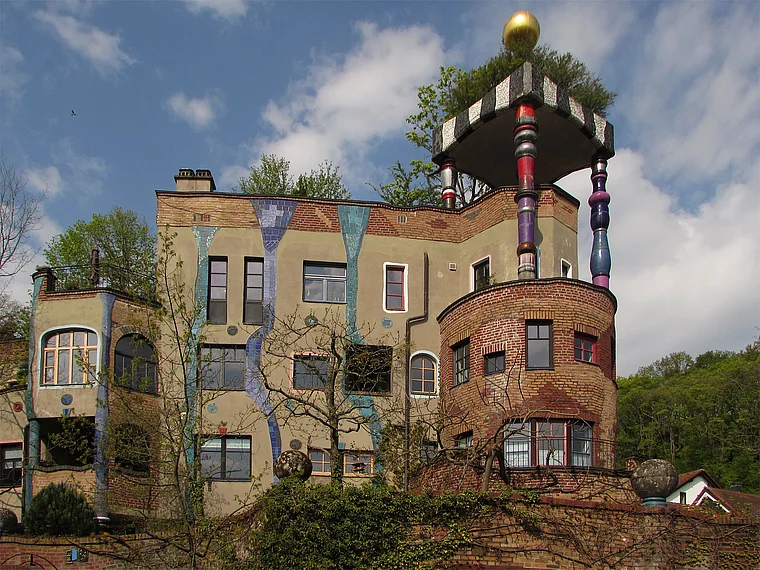 Bad Soden (Taunus) Hundertwasserhaus nah