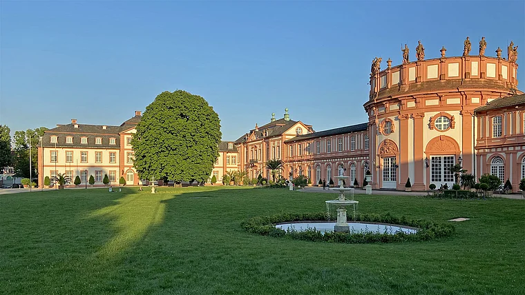 Wiesbaden Schloss Biebrich Parkfront