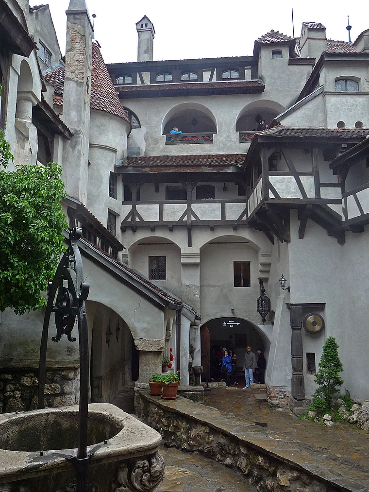 Rumänien Dracula Schloss Innenhof