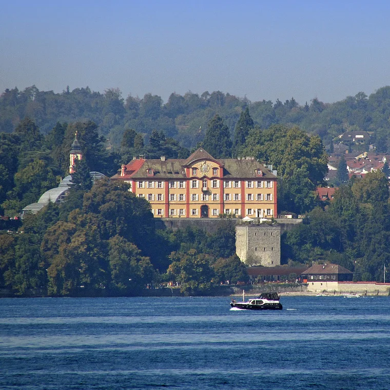 Schloss Mainau Blick vom See
