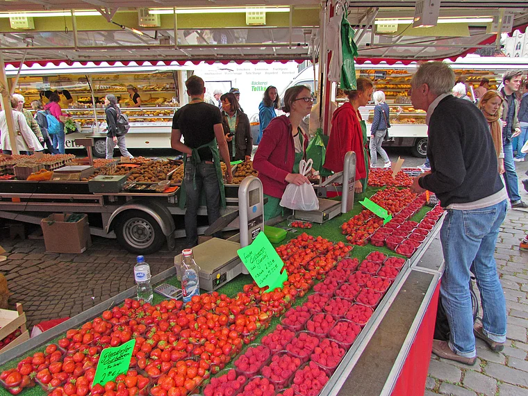 Münster Wochenmarkt Obststand