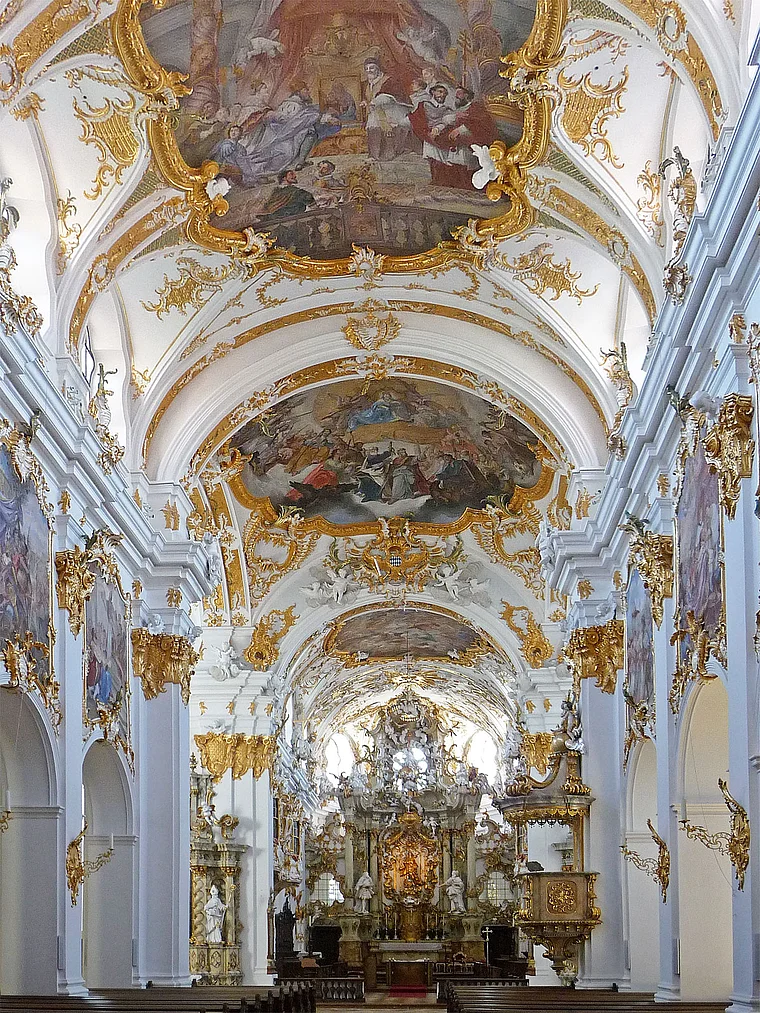 Regensburg Stiftskirche innen