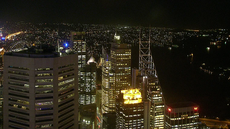 Sydney Tower Aussicht auf Stadt Nachtaufnahme