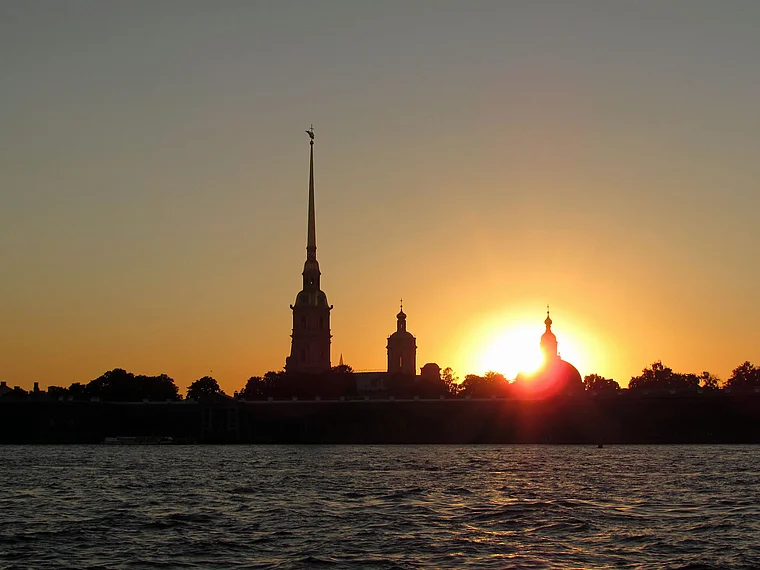 St. Petersburg Haseninsel Abendlicht