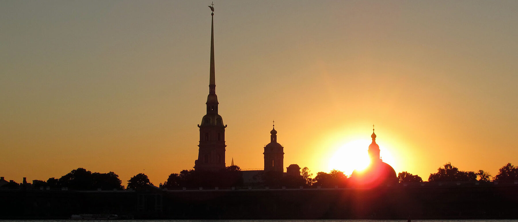 St. Petersburg Haseninsel Abendlicht