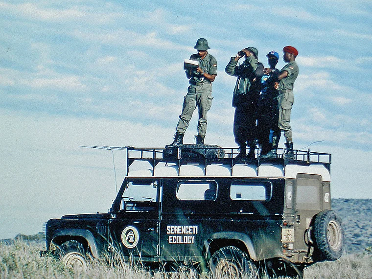 Tansania Serengeti Ranger in Bundeswehr Uniformen