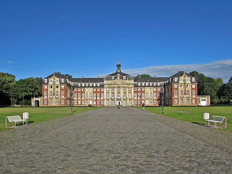 Münster Schloss außen