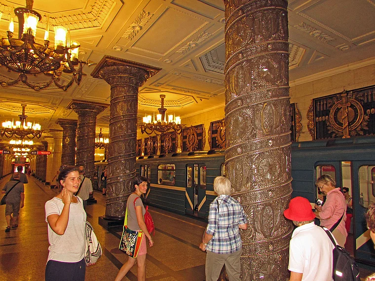 St. Petersburg Metro Awtowo