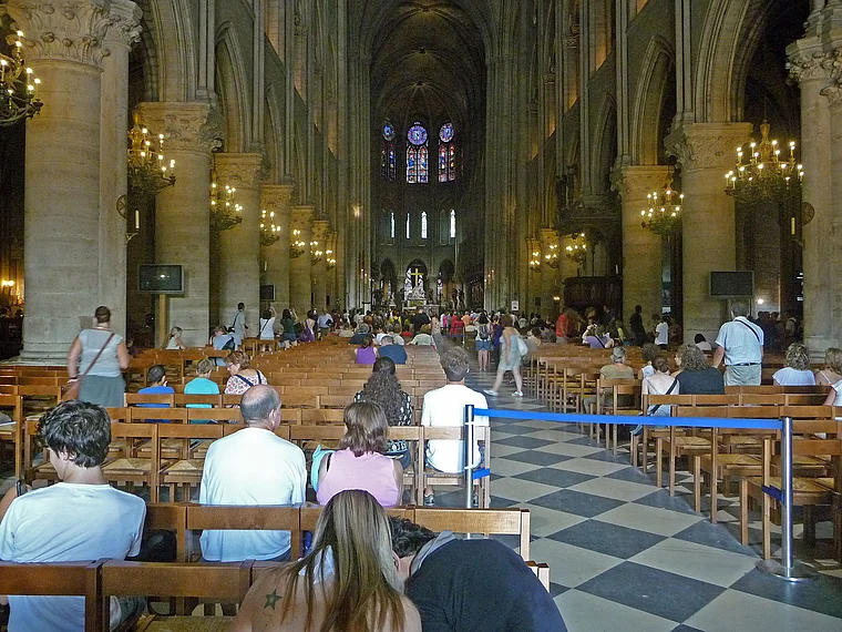 Paris Notre Dame innen