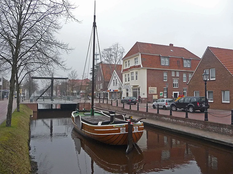 Papenburg Hauptkanal Segelschiff Thekla Winter