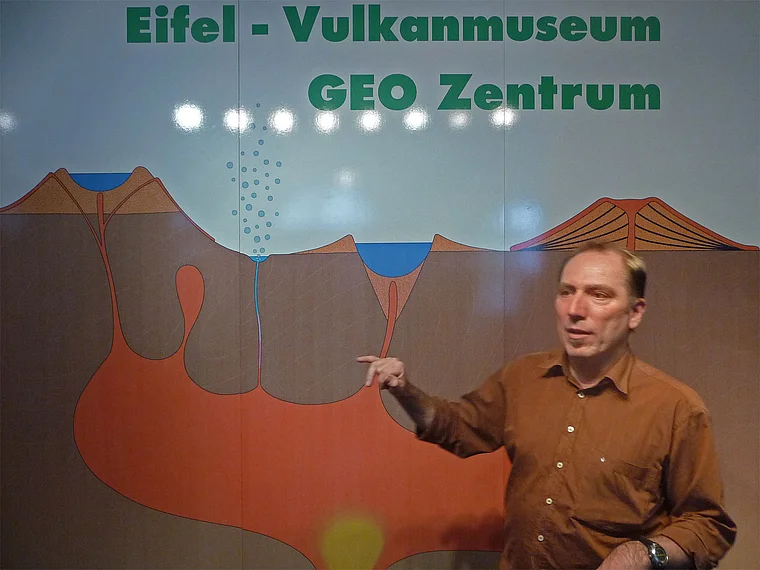 Daun Vulkanmusweum Andreas Schüller