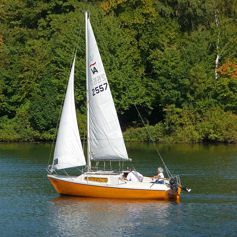 Essen Baldeneysee Segelboot nah