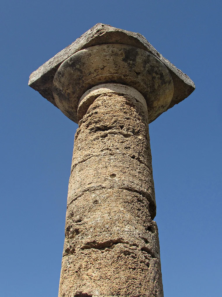 Paestum Säule