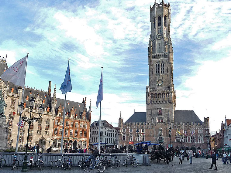 Brügge Marktplatz Belfried