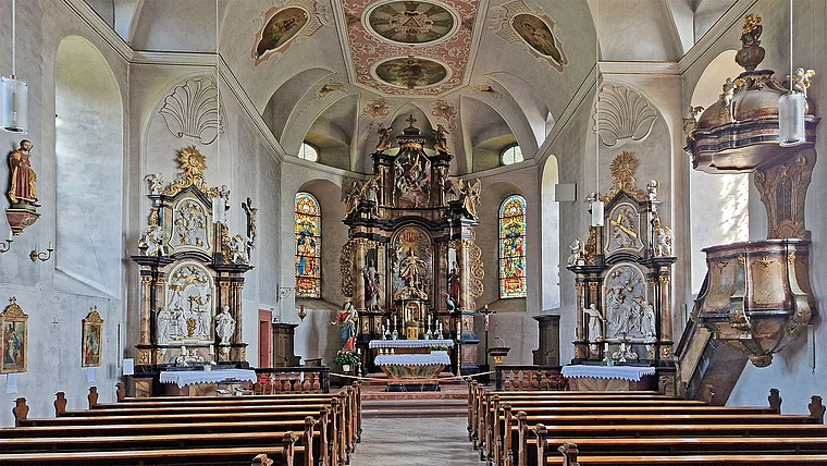 Stadtallendorf Katharinenkirche innen