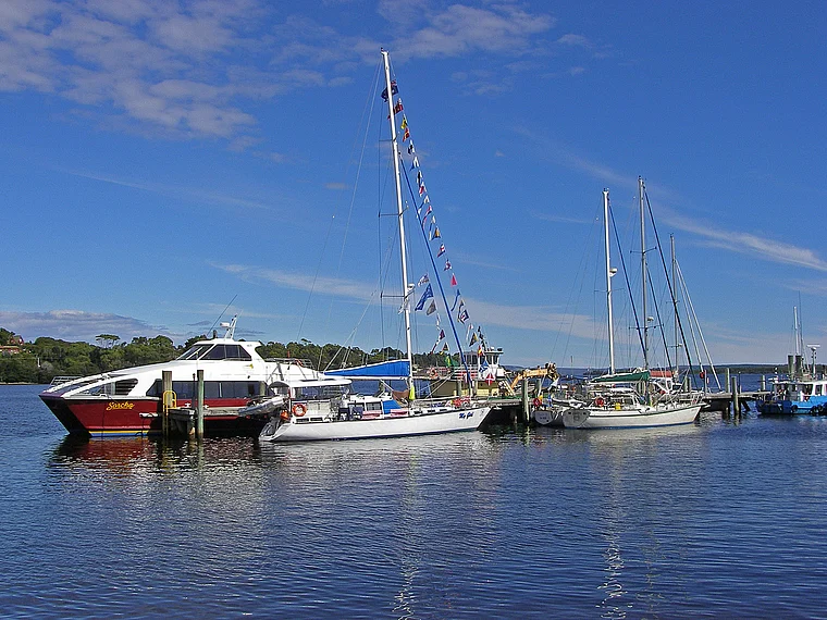 Tasmanien Strahan Hafen Segelboote