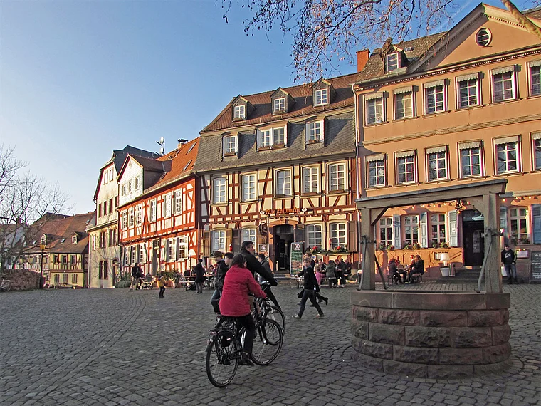 Frankfurt-Höchst Schlossplatz