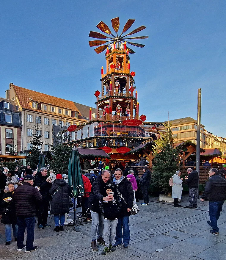 Fulda Weihnachtsmarkt Pyramide