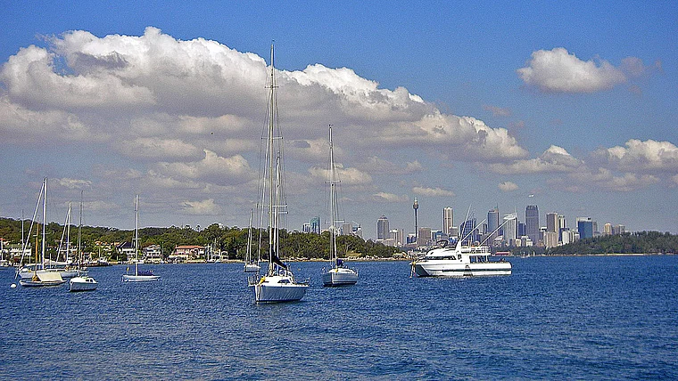 Sydney Cove mit Booten