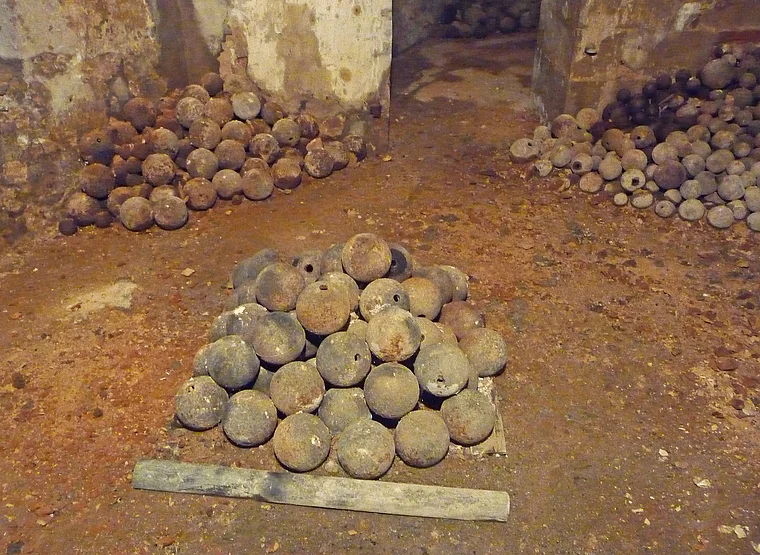 Steinhuder Meer Festung Wilhelmstein Museum Kanonenkugeln