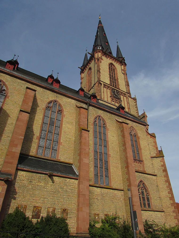 Viernheim Apostelkirche