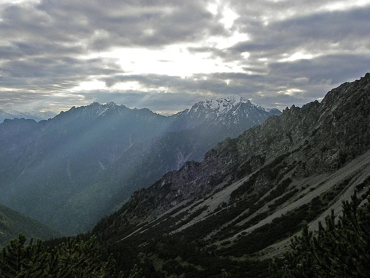 Liechtenstein Fürstensteig Bergpanorama