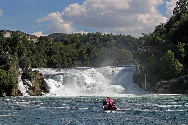 Neuhausen Rheinfall bei Schaffhausen total