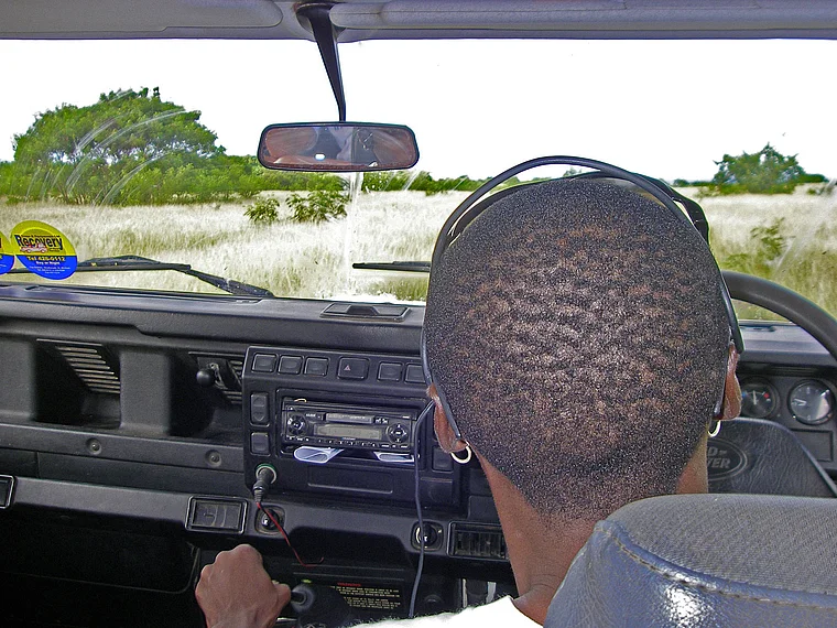 Barbados Jeep Safari Fahrer von hinten