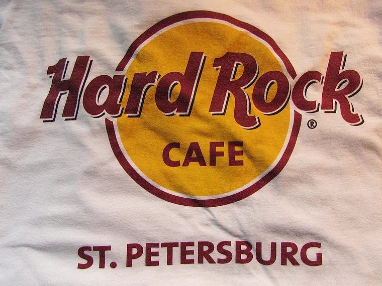 Hard Rock Cafe T Shirt St. Petersburg