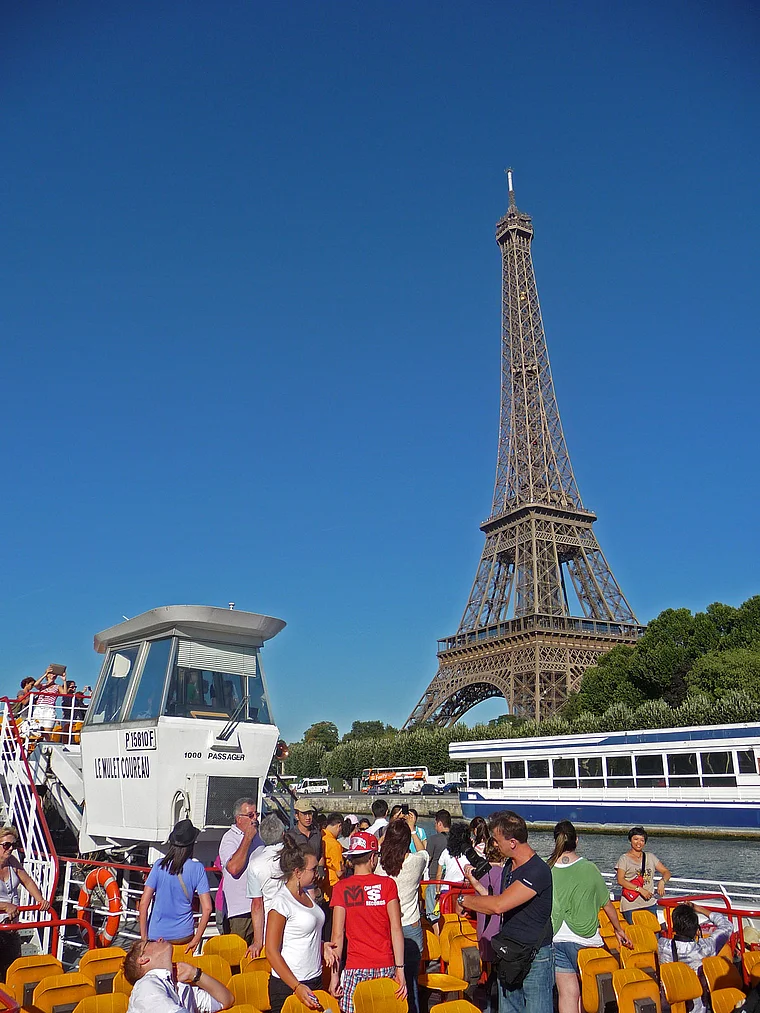 Paris Eiffelturm vom Boot