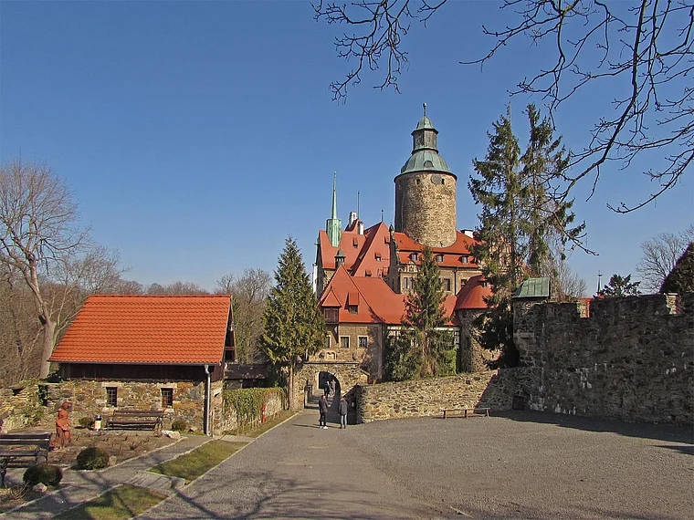 Rengersdorf Stankowice Burg außen