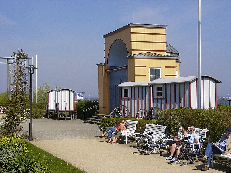 Usedom Bansin Strandpormenade Umkleidehäuschen