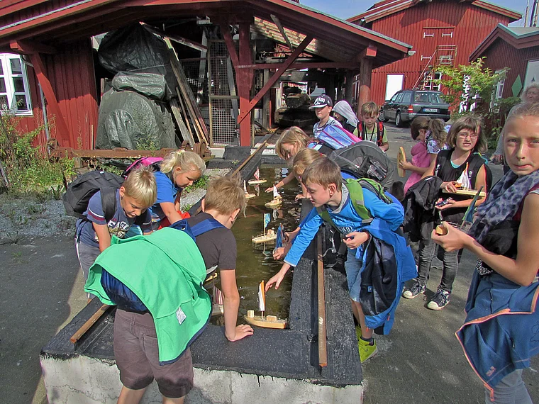 Flensburg Schulklasse in Museumswerft