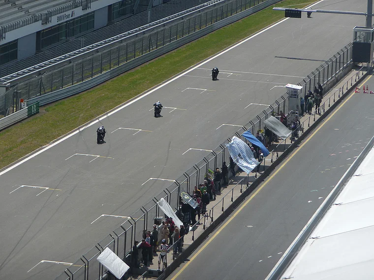 Nürburgring Privatrennen Motorräder halbtotal