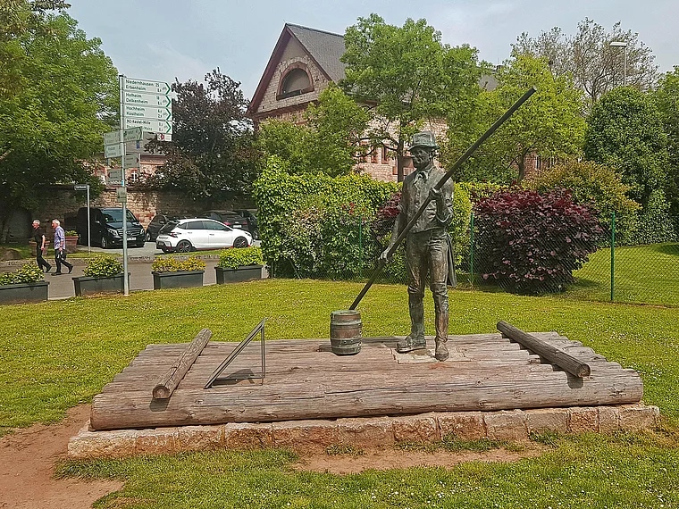 Mainz-Kastel Flößerdenkmal