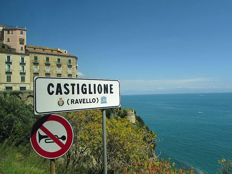 Castiglione Amalfi-Küste Ortsschild