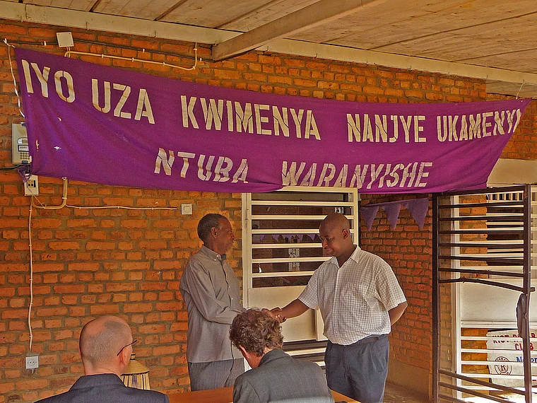 Ruanda Nyamata Spruchband